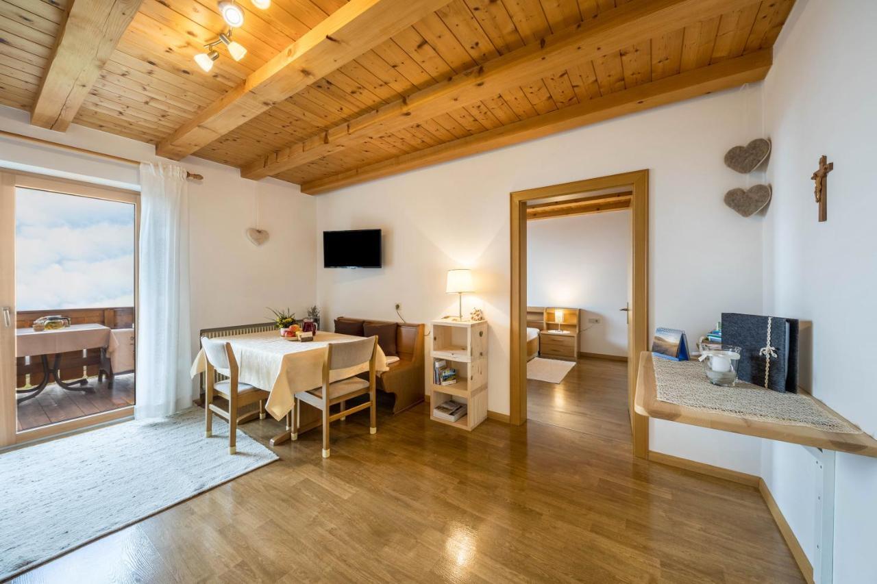Eichernhof Apartment Marillenbluete Verano エクステリア 写真