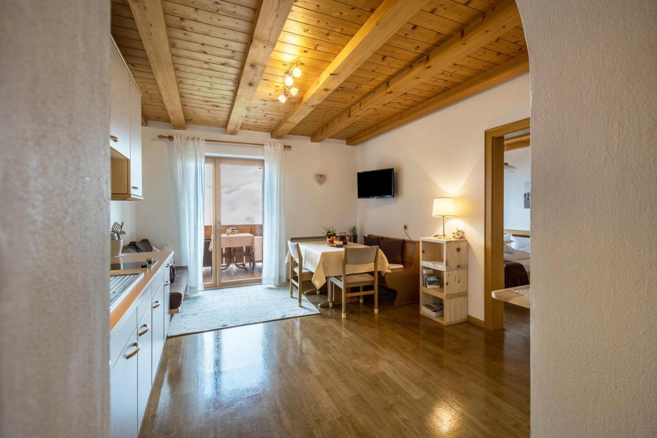 Eichernhof Apartment Marillenbluete Verano エクステリア 写真