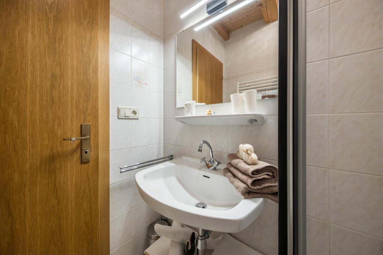 Eichernhof Apartment Marillenbluete Verano エクステリア 写真